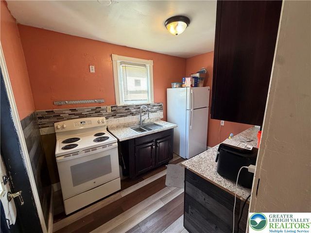 920 Fair Street North, Allentown City, PA 18102