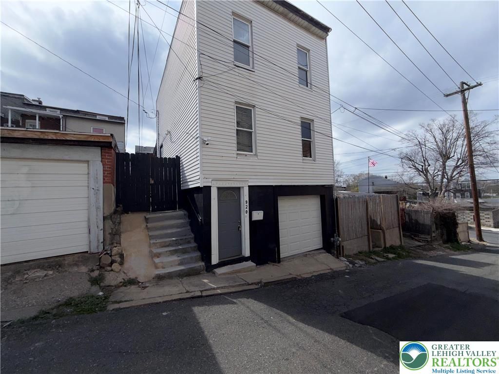 920 Fair Street North, Allentown City, PA 18102