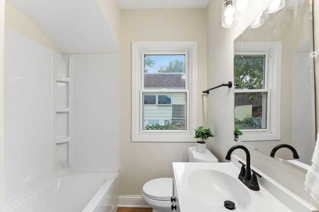 6612 Lynwood Boulevard, Richfield, MN 55423