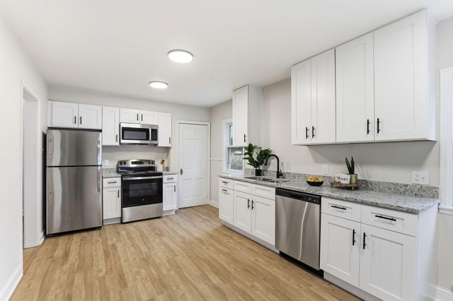 6612 Lynwood Boulevard, Richfield, MN 55423