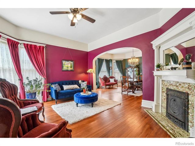 837 N Jefferson Avenue, Loveland, CO 80537