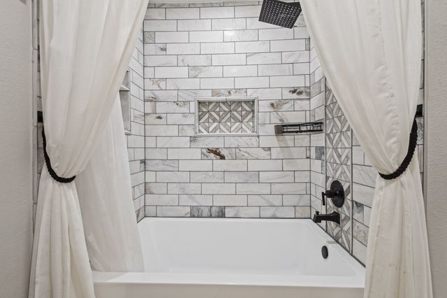 6318 Brookbriar Court, Arlington, TX 76018