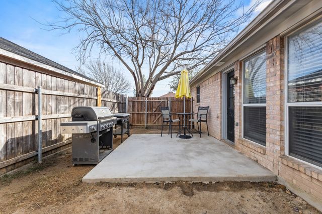 6318 Brookbriar Court, Arlington, TX 76018