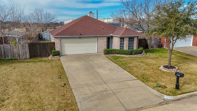 6318 Brookbriar Court, Arlington, TX 76018