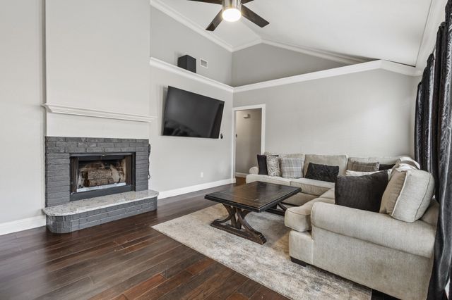 6318 Brookbriar Court, Arlington, TX 76018