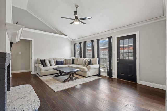 6318 Brookbriar Court, Arlington, TX 76018