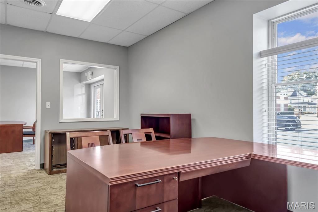 Image 14 of property listing at 920 1st Capitol Drive, St Charles, MO 63301