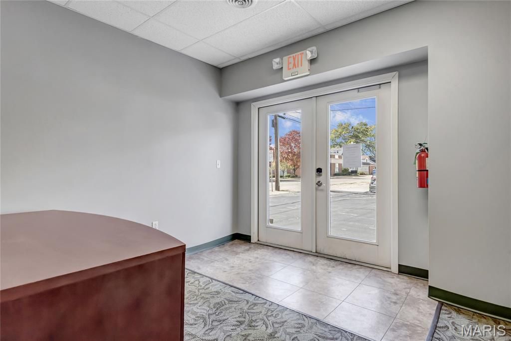 Image 19 of property listing at 920 1st Capitol Drive, St Charles, MO 63301