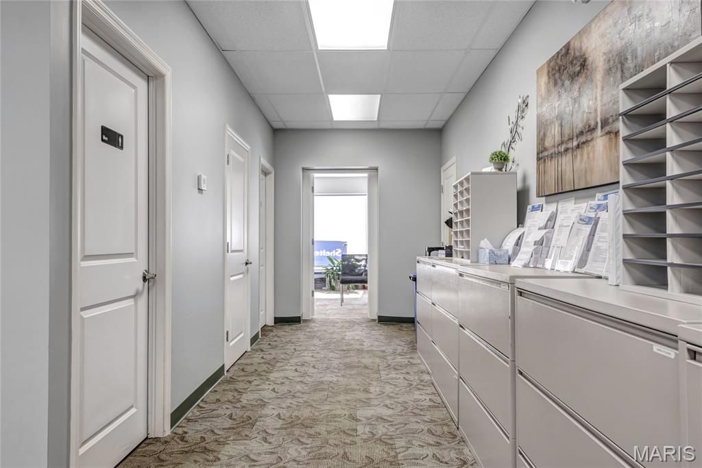Image 24 of property listing at 920 1st Capitol Drive, St Charles, MO 63301