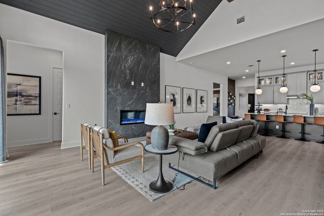 718 Niebla Creek, San Antonio, TX 78263