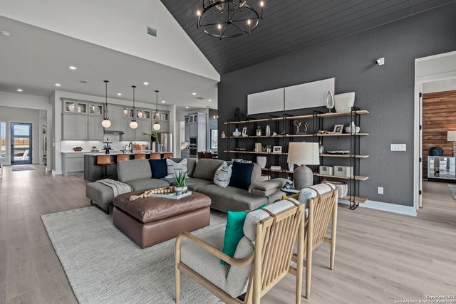 718 Niebla Creek, San Antonio, TX 78263