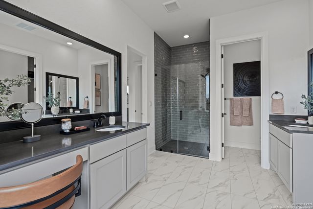 718 Niebla Creek, San Antonio, TX 78263