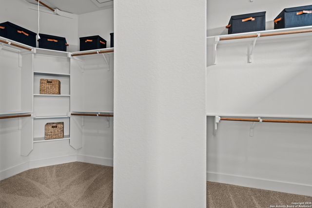 718 Niebla Creek, San Antonio, TX 78263