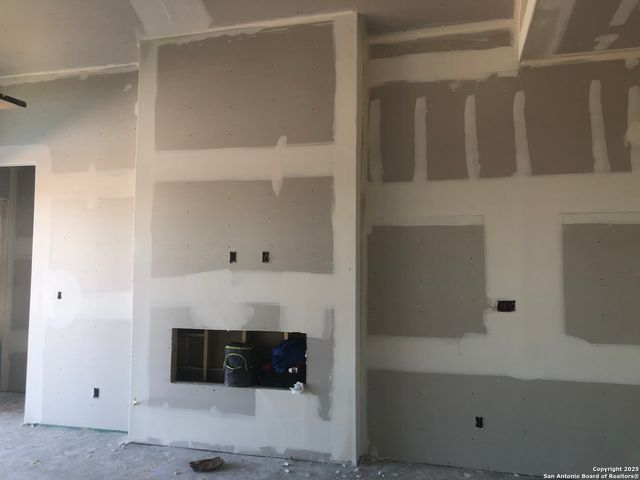 718 Niebla Creek, San Antonio, TX 78263