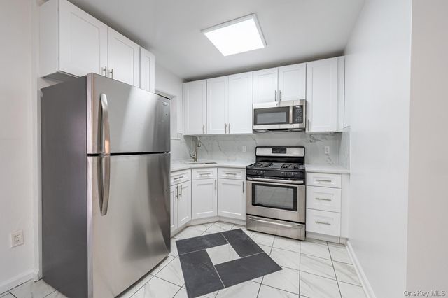 1913 Barnes Avenue, Bronx, NY 10462