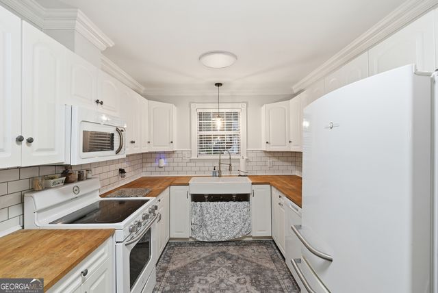 770 Hickory Bluff Drive, Waverly, GA 31565