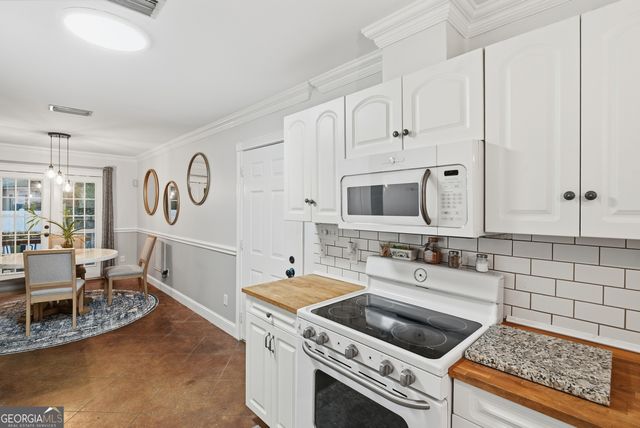 770 Hickory Bluff Drive, Waverly, GA 31565