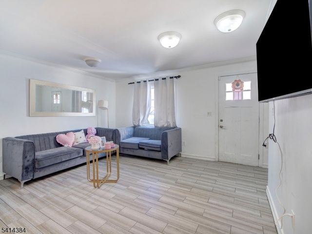 118 Carlisle Ave, Paterson City, NJ 07501