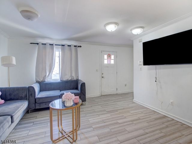 118 Carlisle Ave, Paterson City, NJ 07501