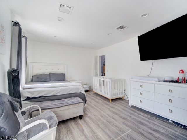 118 Carlisle Ave, Paterson City, NJ 07501