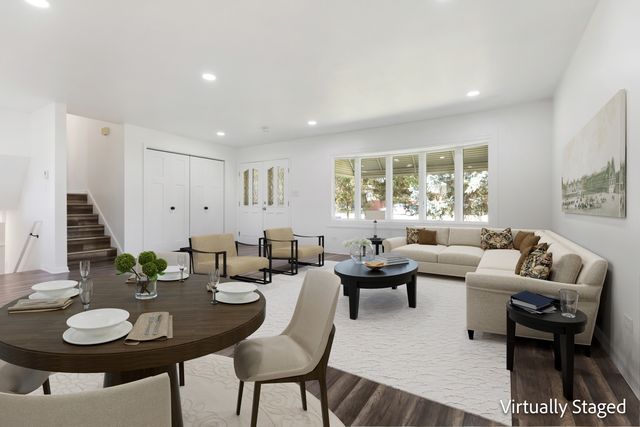 1750 W Woodland Avenue, Addison, IL 60101