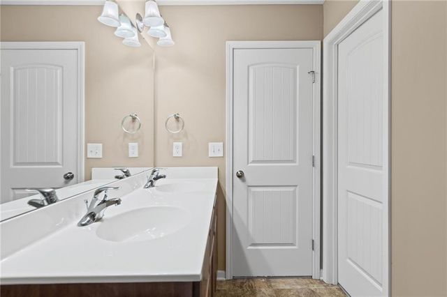 432 E Pawnee Street, Gardner, KS 66030