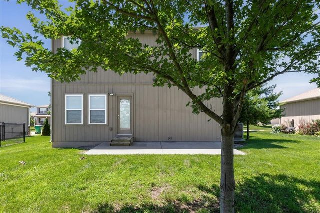 432 E Pawnee Street, Gardner, KS 66030