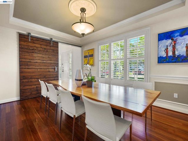 10507 Manzanita Ct., Cupertino, CA 95014