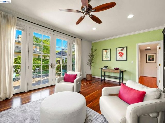 10507 Manzanita Ct., Cupertino, CA 95014