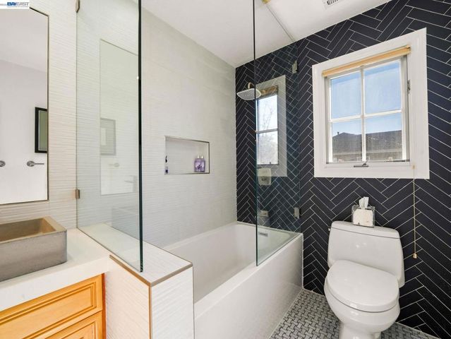 10507 Manzanita Ct., Cupertino, CA 95014