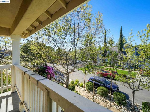 10507 Manzanita Ct., Cupertino, CA 95014