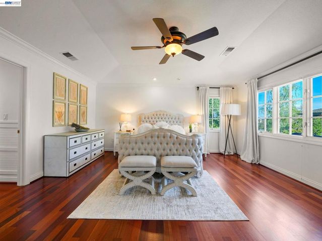 10507 Manzanita Ct., Cupertino, CA 95014