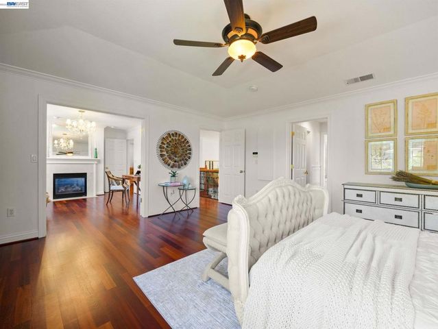 10507 Manzanita Ct., Cupertino, CA 95014