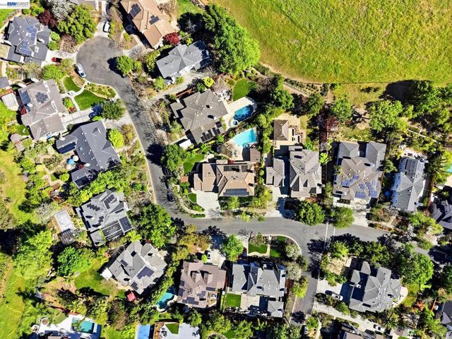 10507 Manzanita Ct., Cupertino, CA 95014