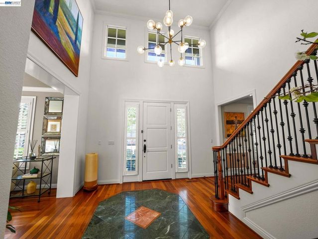 10507 Manzanita Ct., Cupertino, CA 95014