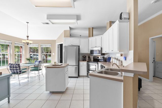 1941 Shield DR, New Braunfels, TX 78130
