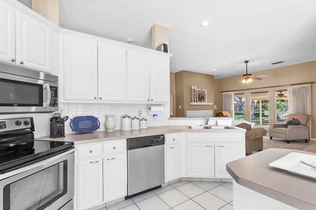 1941 Shield DR, New Braunfels, TX 78130