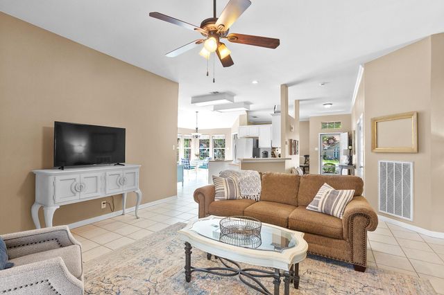 1941 Shield DR, New Braunfels, TX 78130