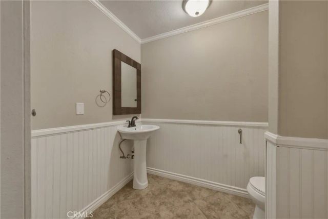 1049 Evergreen Court, Redlands, CA 92374