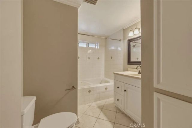 1049 Evergreen Court, Redlands, CA 92374