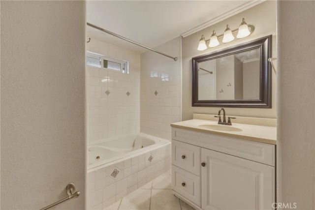 1049 Evergreen Court, Redlands, CA 92374