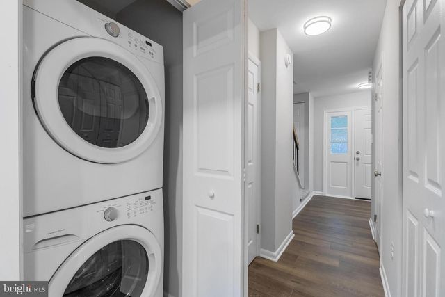 2256 GUNSMITH SQ, Reston, VA 20191