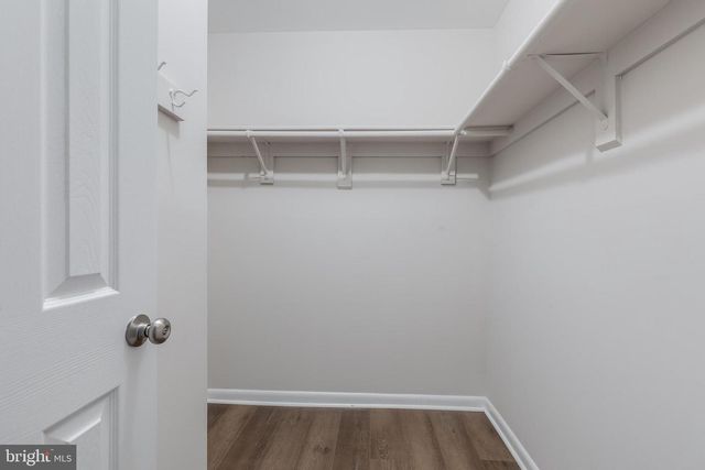 2256 GUNSMITH SQ, Reston, VA 20191