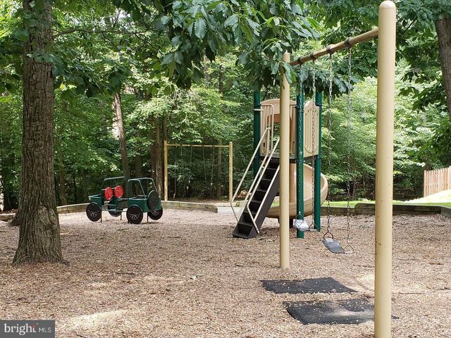 2256 GUNSMITH SQ, Reston, VA 20191