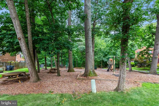 2256 GUNSMITH SQ, Reston, VA 20191