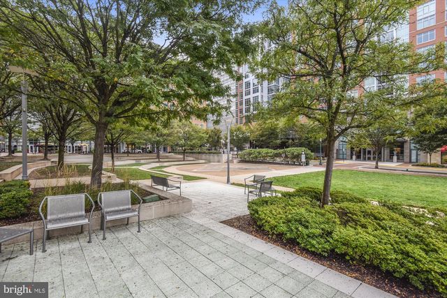 2256 GUNSMITH SQ, Reston, VA 20191