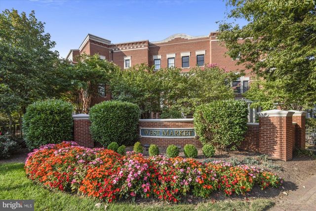 2256 GUNSMITH SQ, Reston, VA 20191