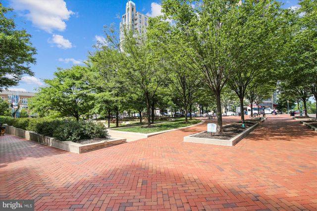 2256 GUNSMITH SQ, Reston, VA 20191