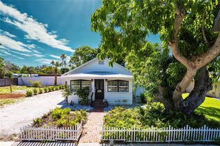 717 84TH STREET NW, Bradenton, FL 34209
