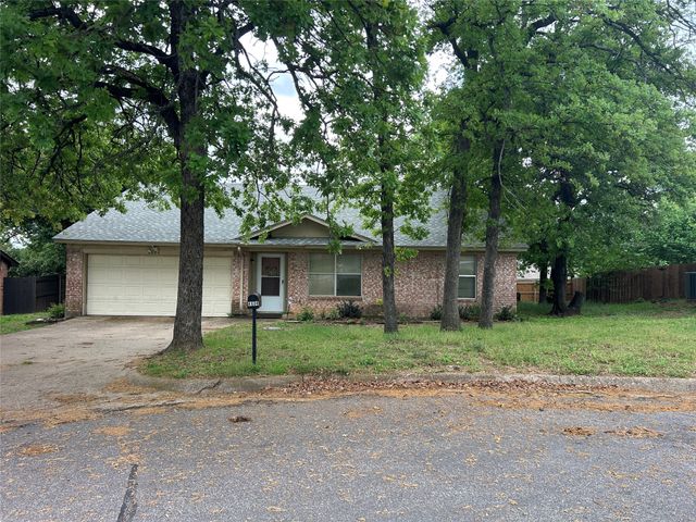 4604 Elm Branch Drive, Arlington, TX 76017